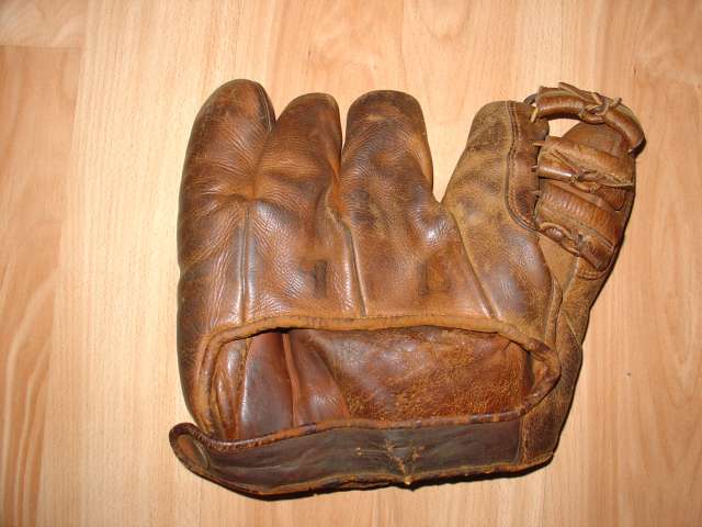 George Selkirk Goldsmith GS Whitey Hilcher Game Used Back